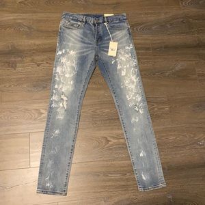 Brand new 33 MNML jeans.